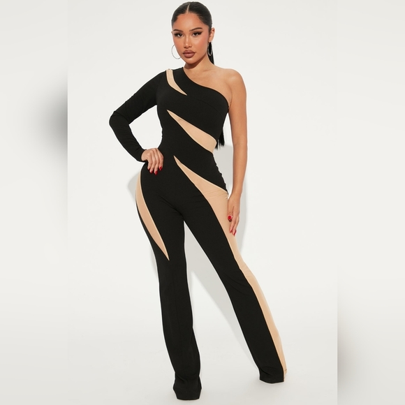 Fashion nova jumpsuit - Picture 2 of 8